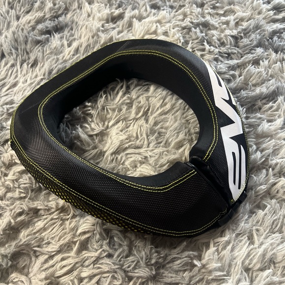 EVS R2 Race Collar Adult Brace Motocross Dirt Bike Racing ATV Motocross Karting - Picture 2 of 6